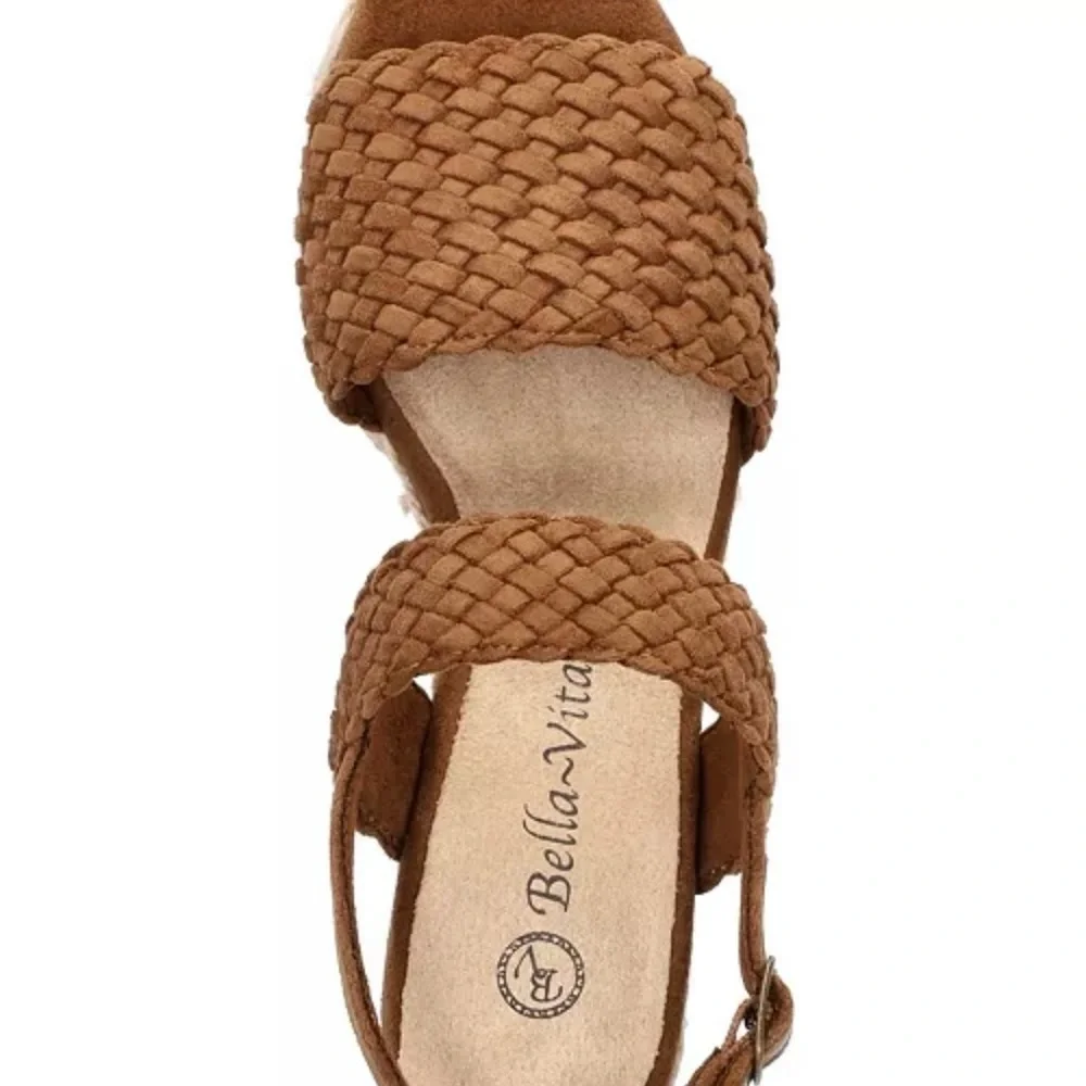 NWT Bella Vita Women's Mariella Espadrille Wedge Sandals